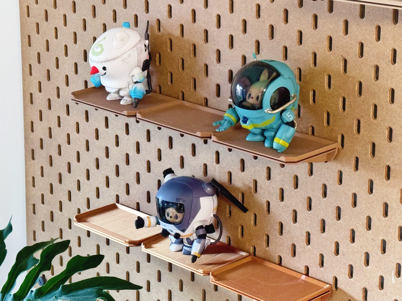 #63 IKEA Skadis Display Shelf — vue 5