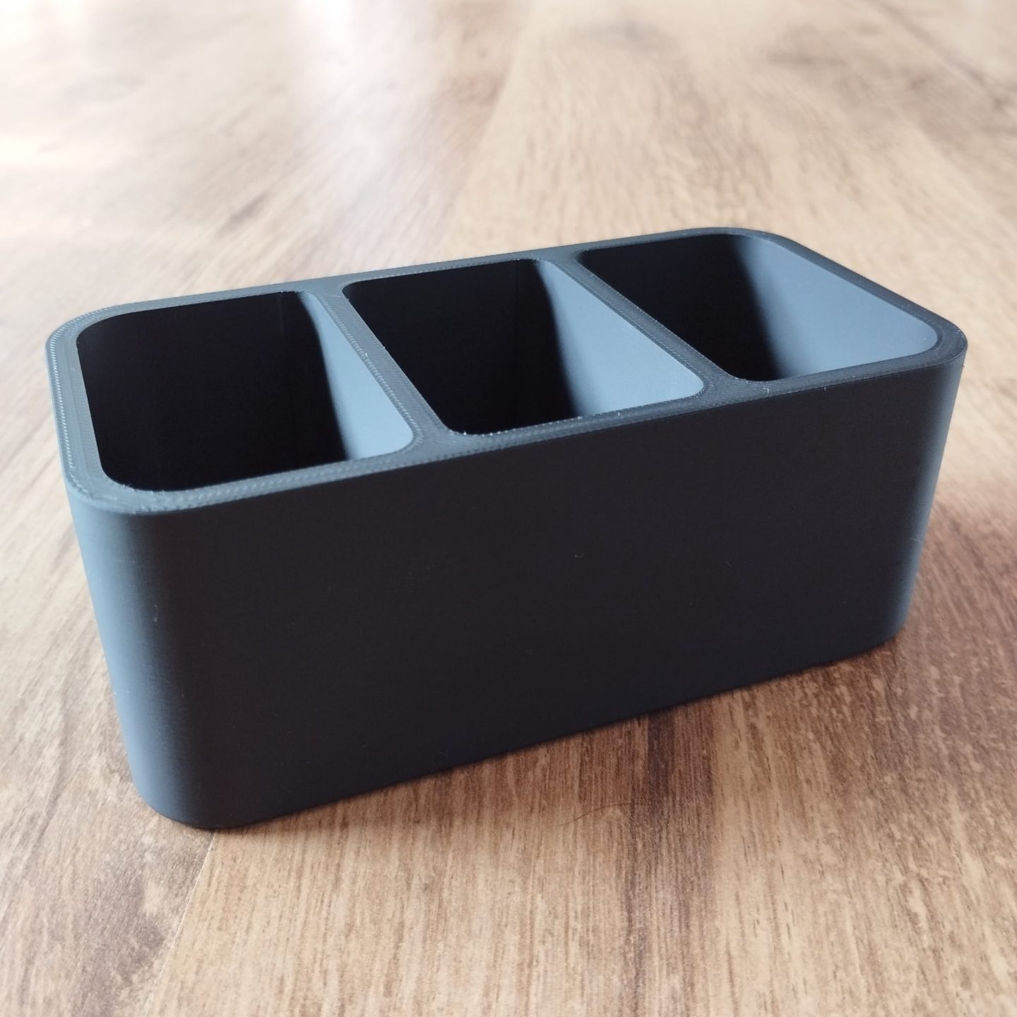 #67 Remote Control Holder, Remote Caddy — vue 1