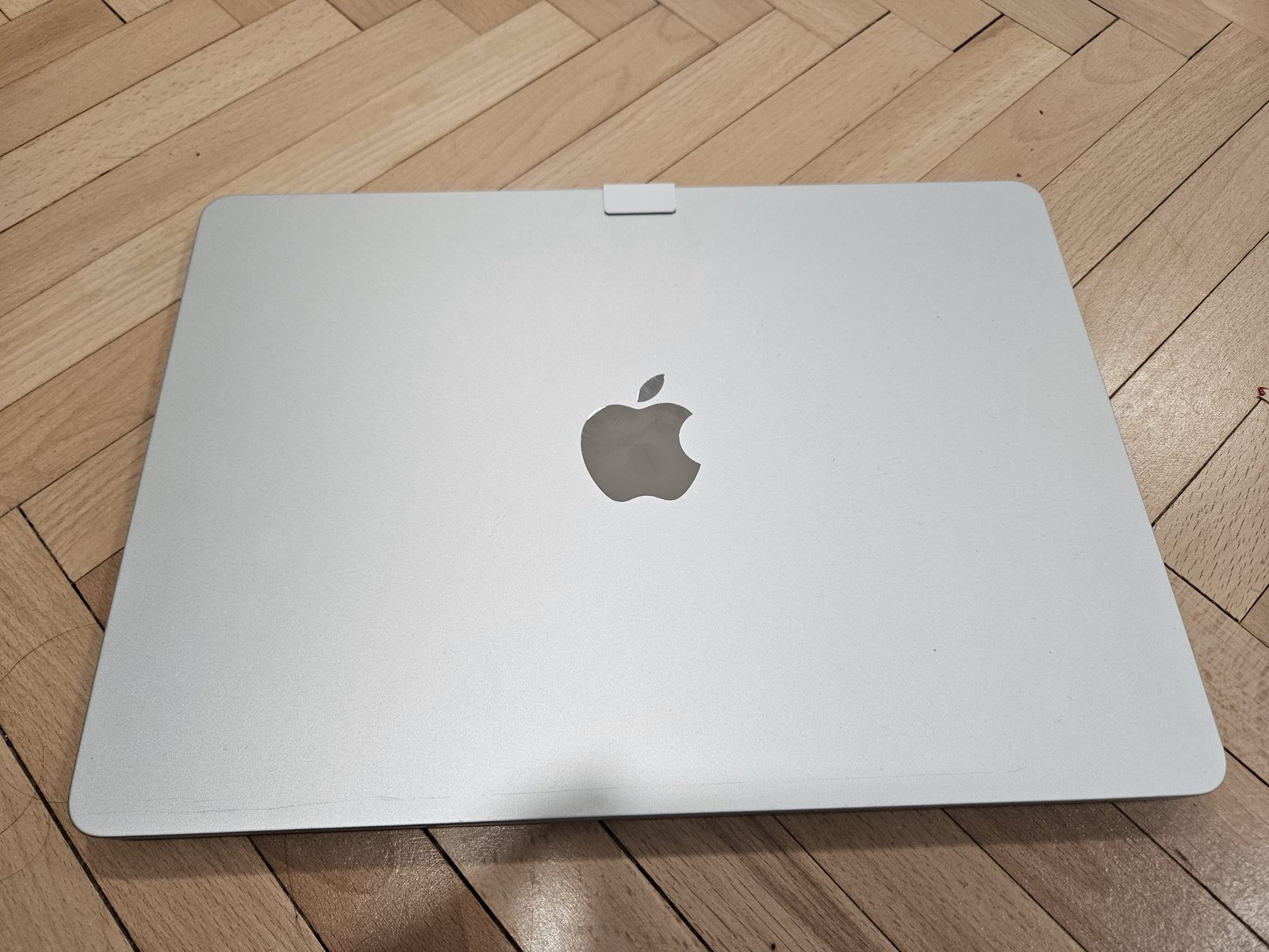 #70 Macbook camera cover - brightness sensor exposed — vue 2