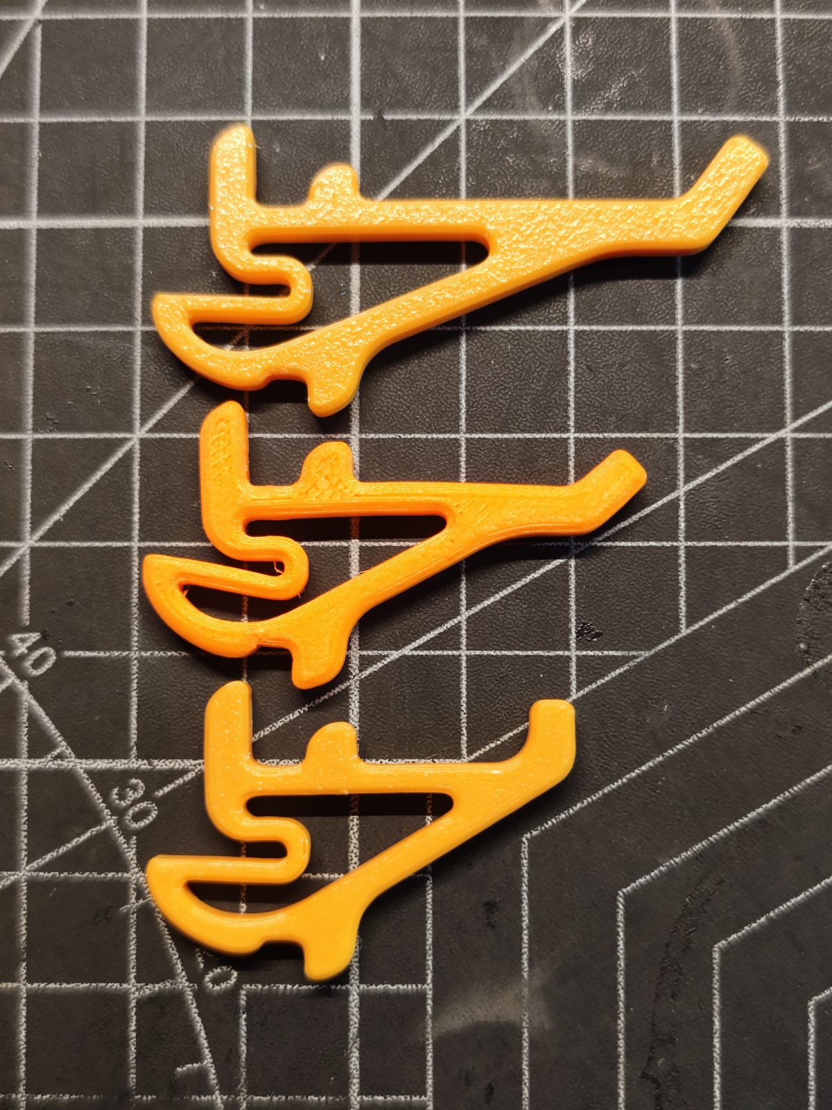 #70 Self Locking Skadis Hooks Hanger for IKEA Pegboard — vue 2