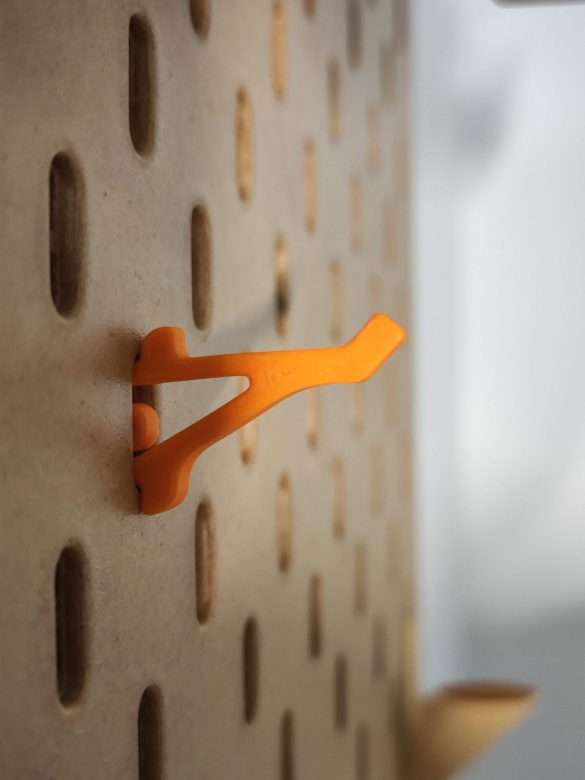 #70 Self Locking Skadis Hooks Hanger for IKEA Pegboard — vue 5