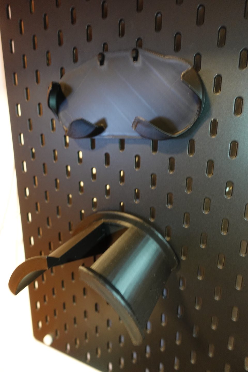 #72 Meta Quest 3 3s holder for ikea SKÅDIS Skadis — vue 6