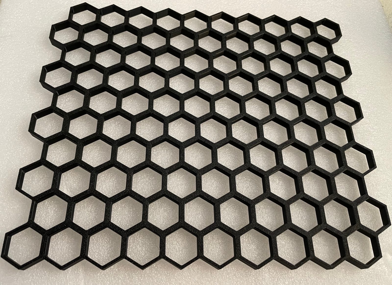 #75 Honeycomb storage wall — vue 3