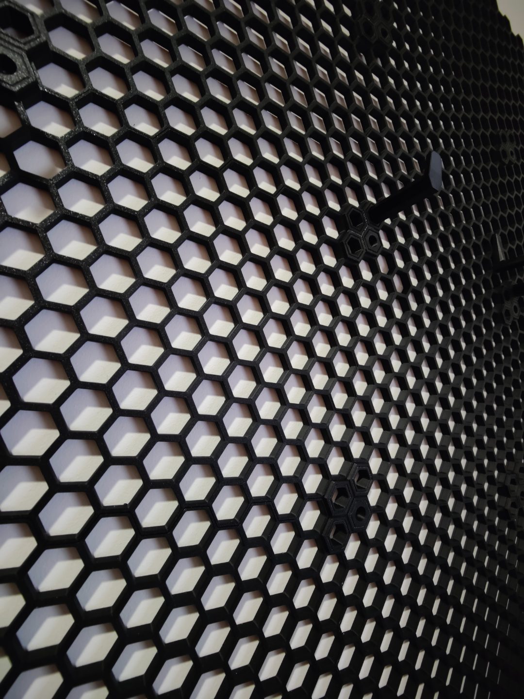 #75 Honeycomb storage wall — vue 18
