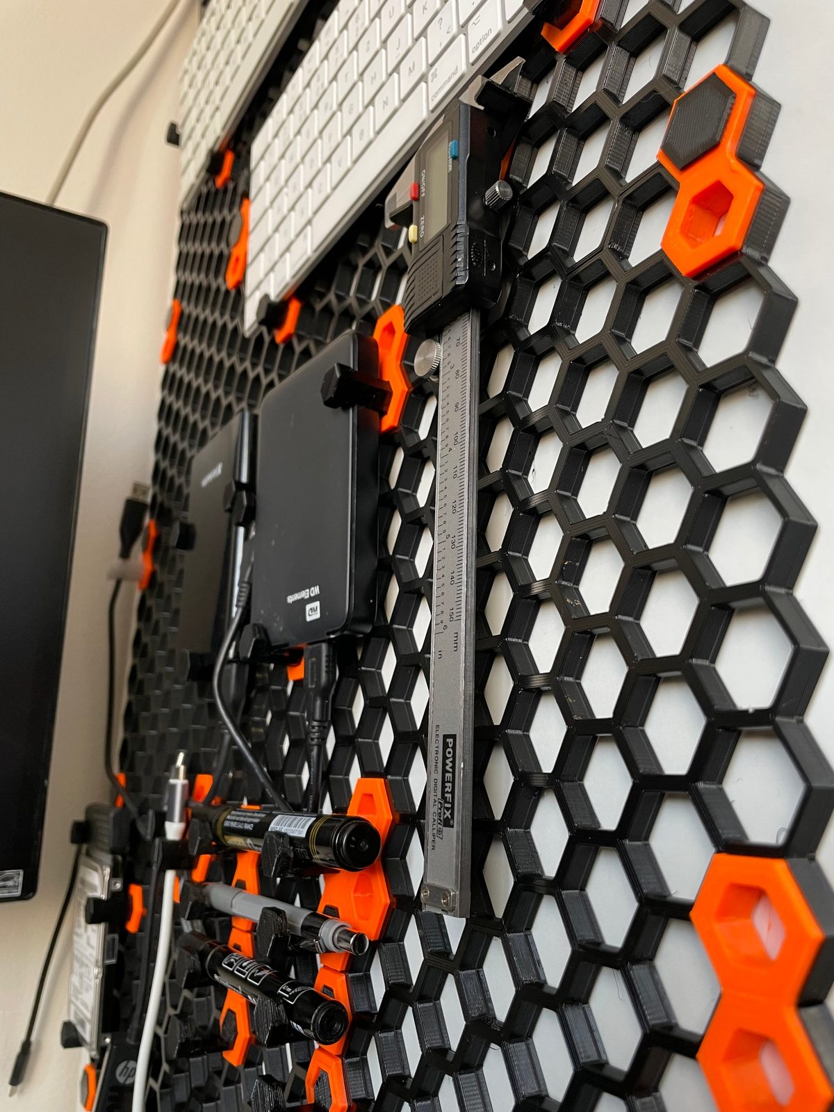#75 Honeycomb storage wall — vue 42