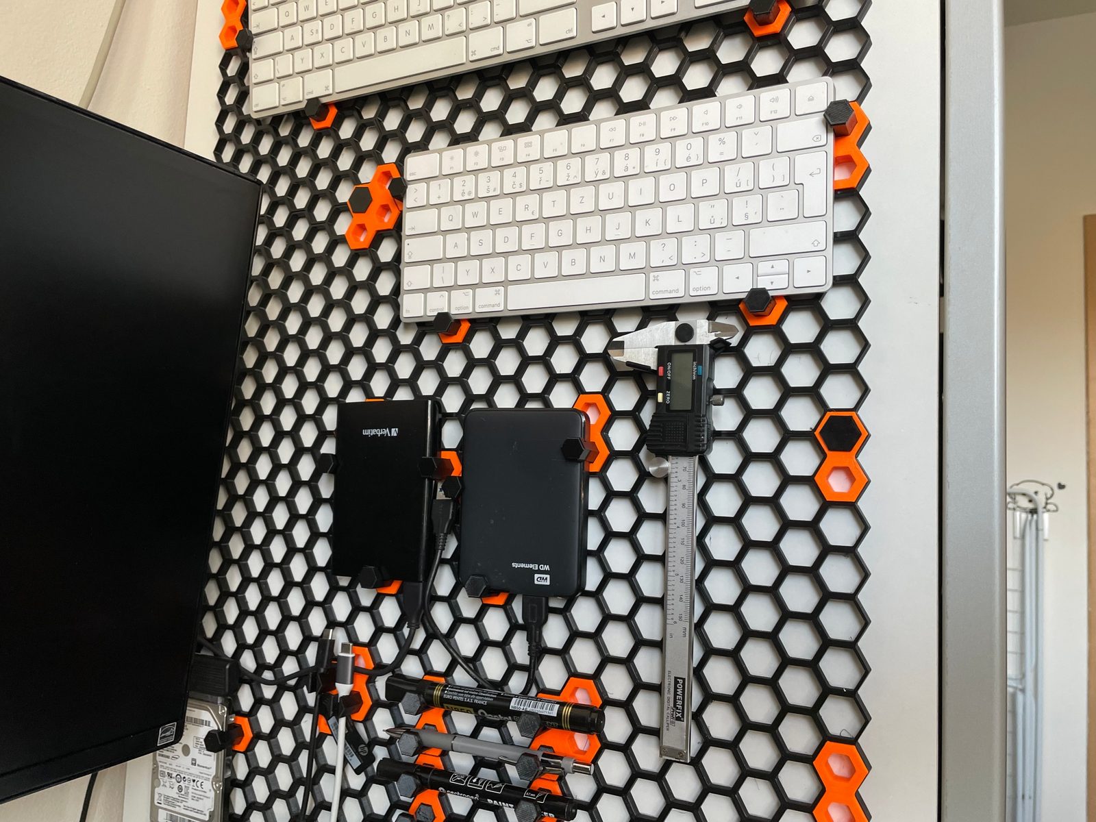 #75 Honeycomb storage wall — vue 45