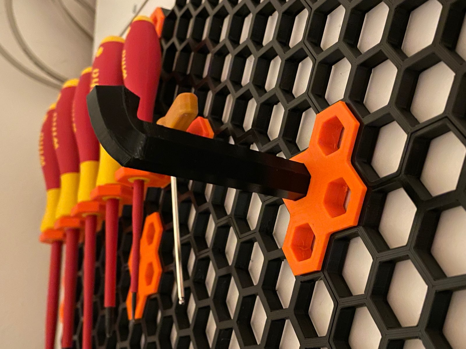 #75 Honeycomb storage wall — vue 46