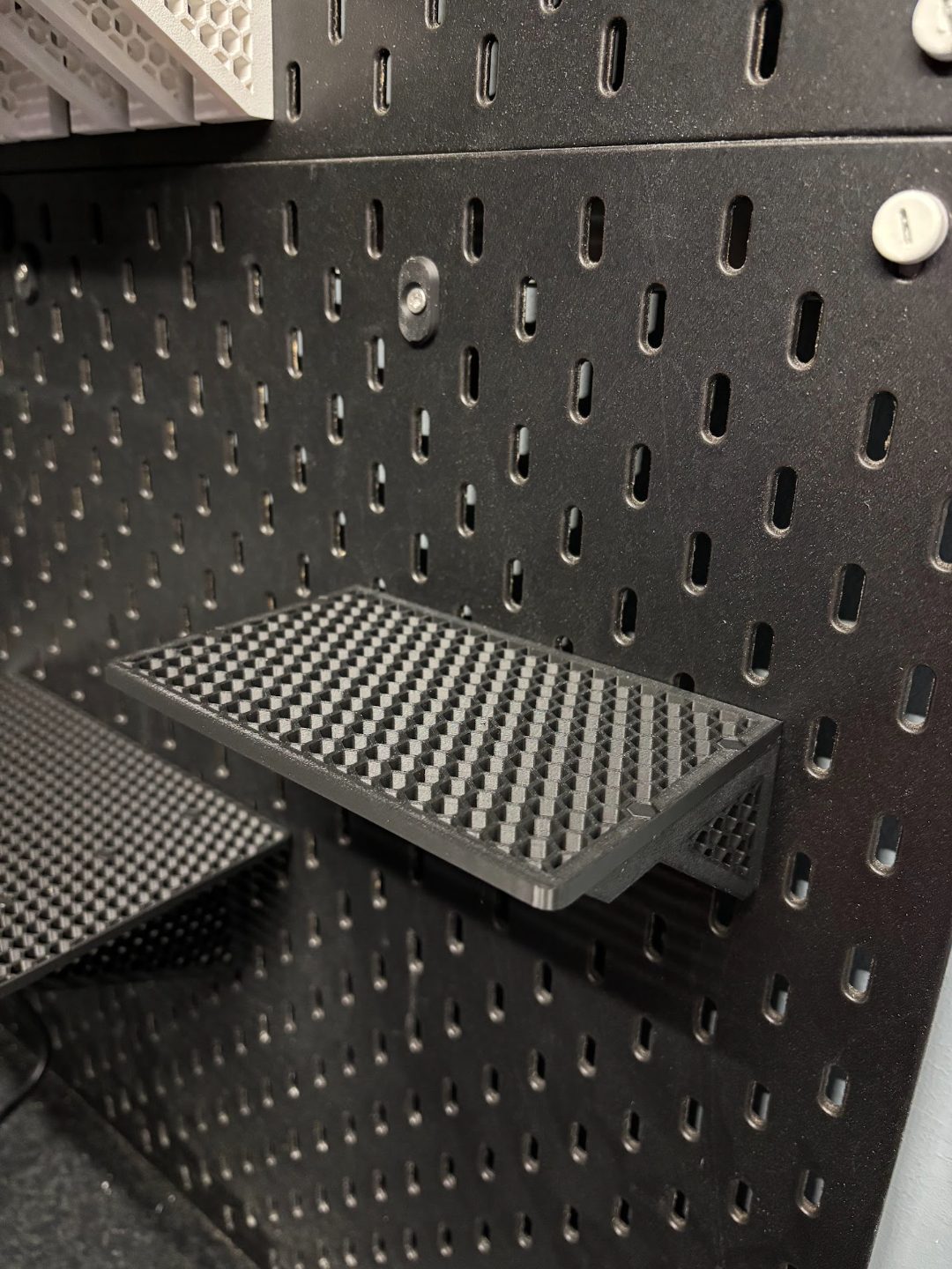 #75 Modular and Customizable Shelf for Ikea Skadis — vue 1