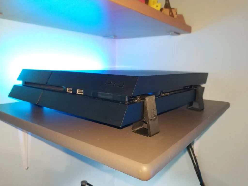 #78 Foot for PS4 — vue 3