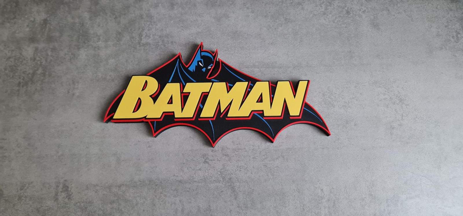 #80 Batman Comic figure Logo Sign — vue 3