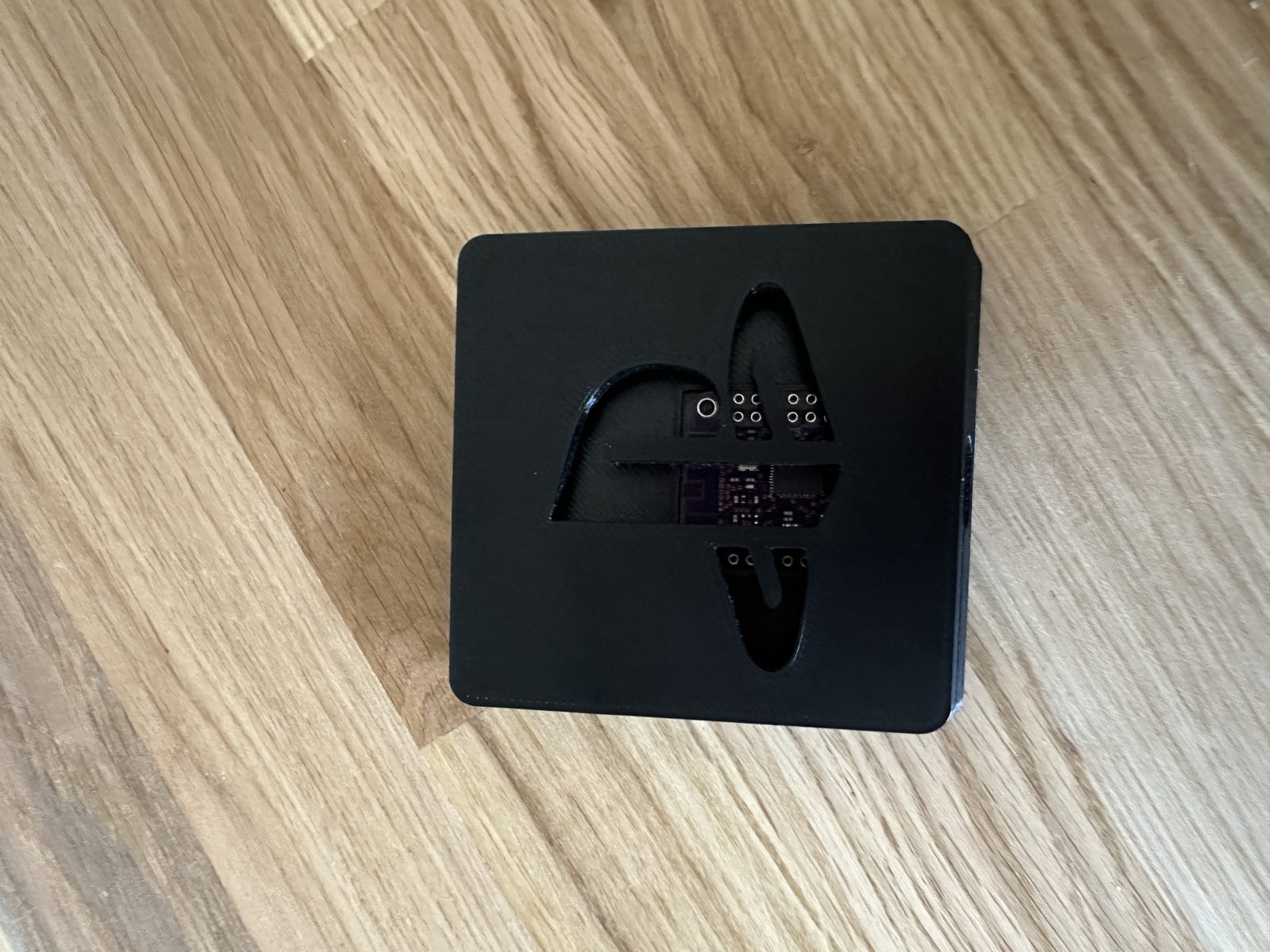 #81 Boîtier ESP32 Mini “PS4 Slim” — vue 5