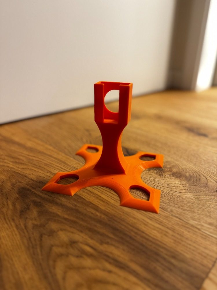 #82 Pedal Hook Bike Stand – No Kickstand No Problem! — vue 3