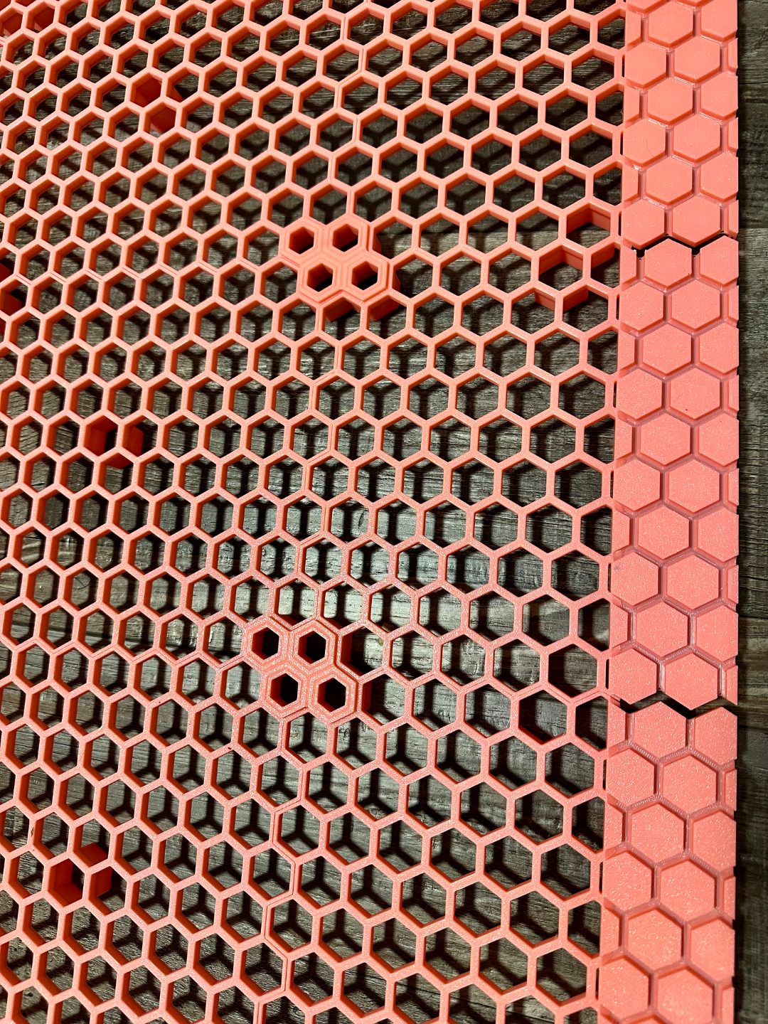 #83 Honeycomb storage wall with LED (HSW) — vue 2