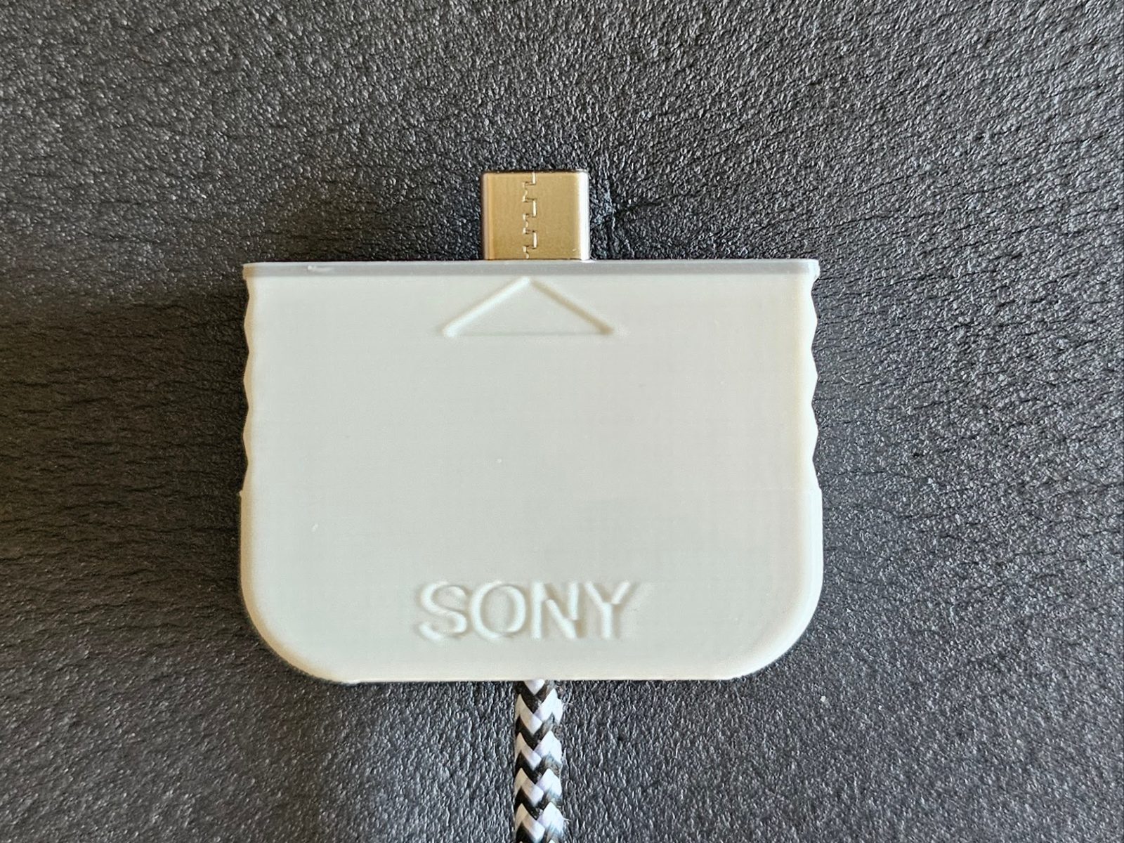 #87 Parametric PlayStation controller cable housing — vue 2