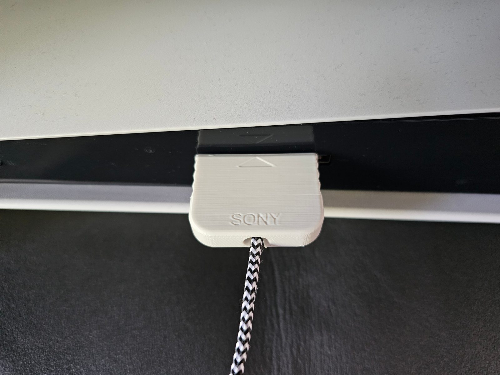 #87 Parametric PlayStation controller cable housing — vue 8