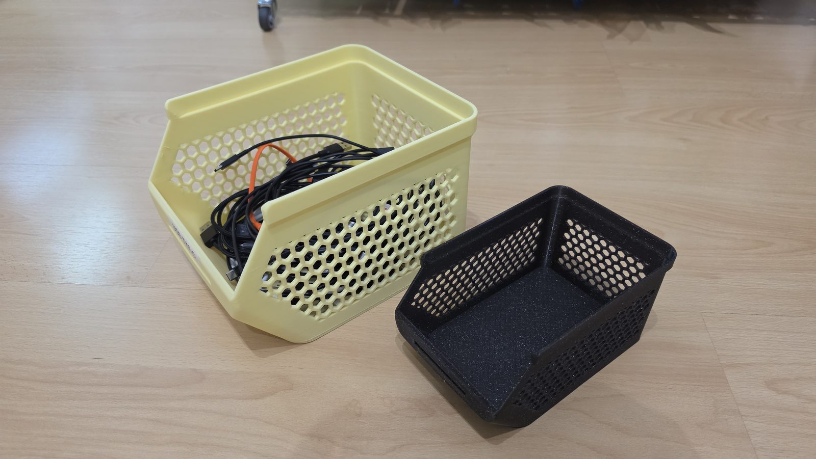 #91 115x175mm Stacking Observe & Grab Containers - Hex — vue 6