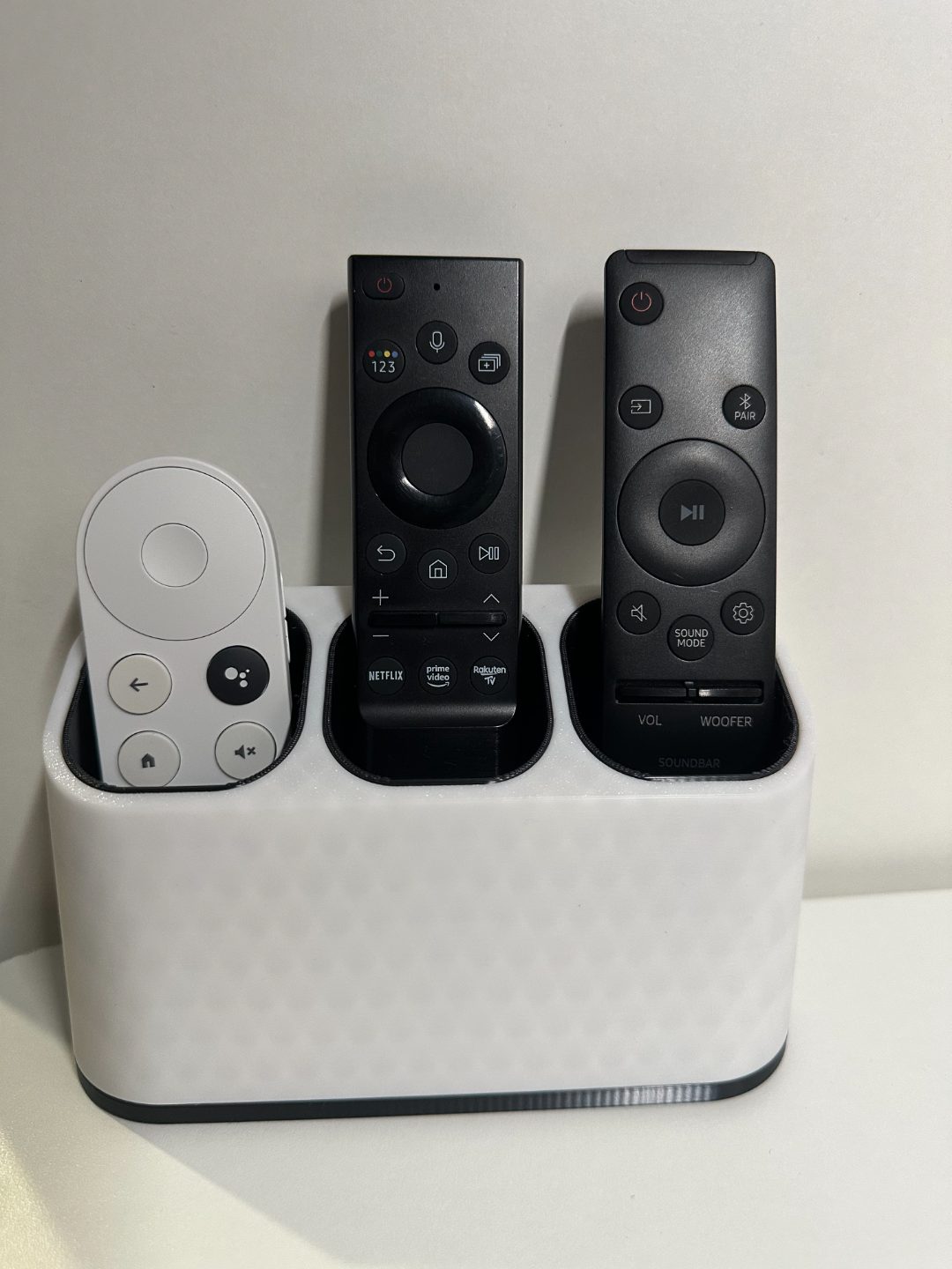 #92 Remote Control Holder — vue 10