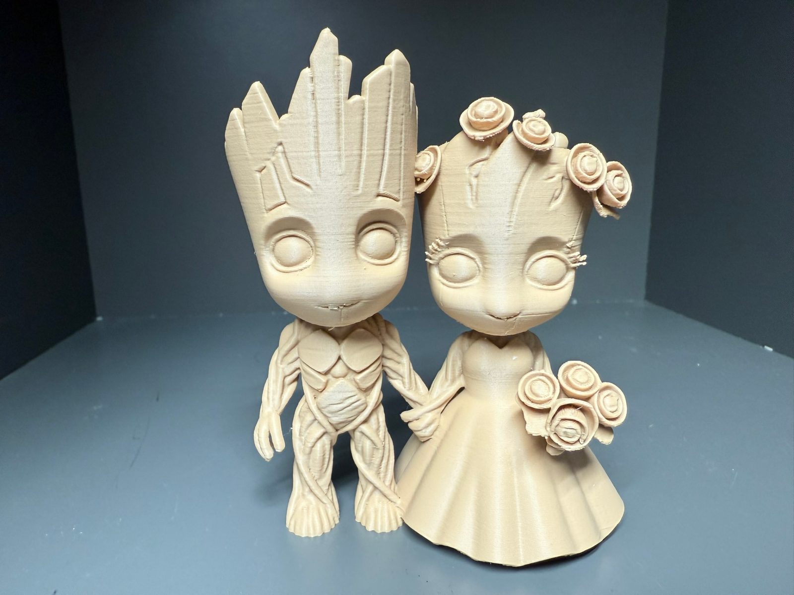 #94 Baby Groot de boda — vue 1
