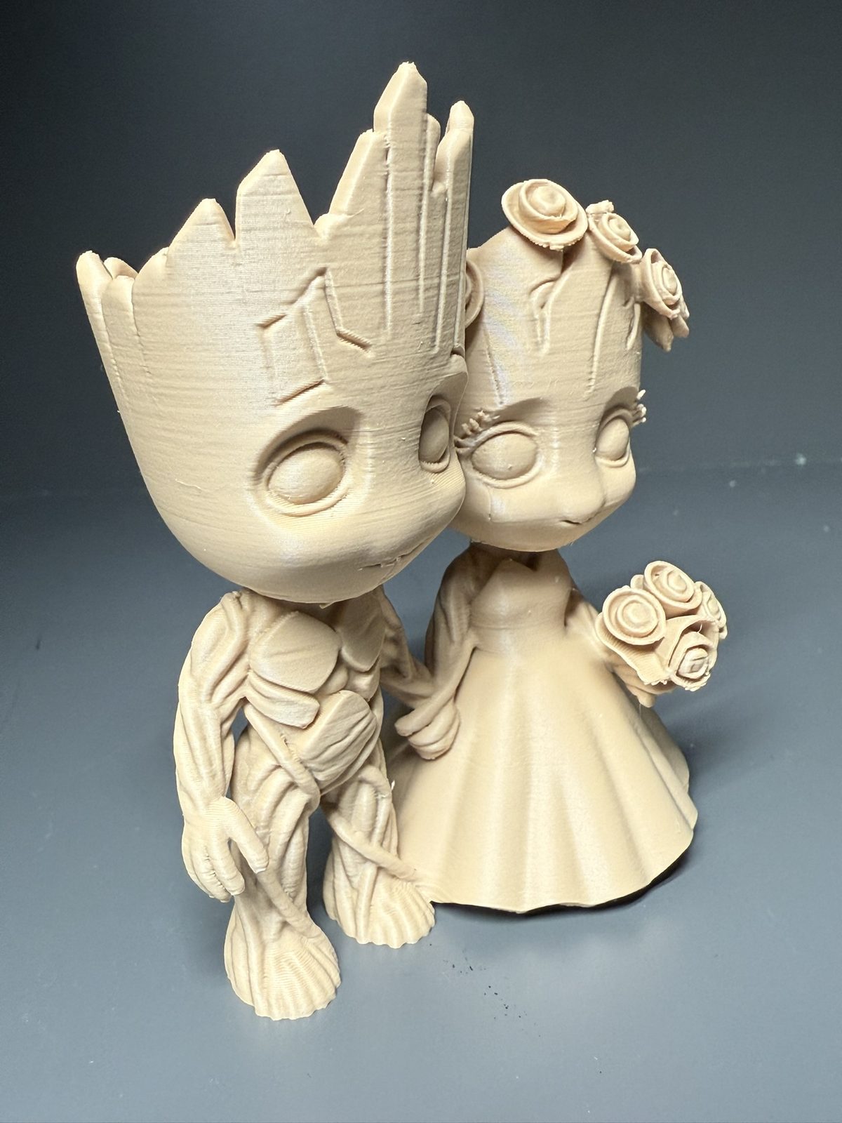 #94 Baby Groot de boda — vue 4