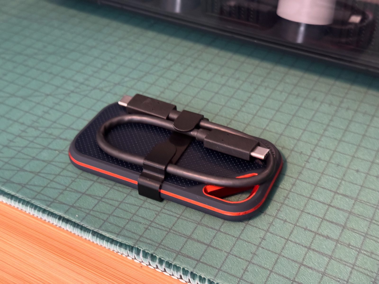#96 SanDisk Extreme Portable SSD Cable Organizer — vue 4