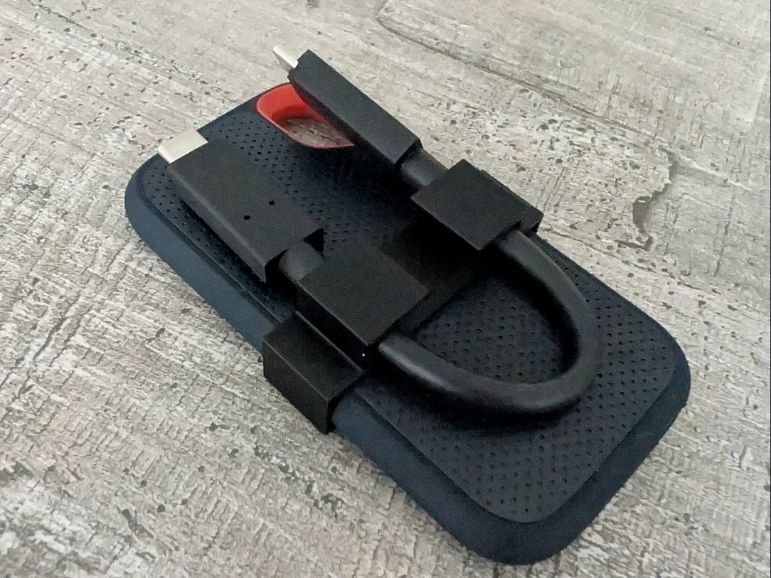 #98 SanDisk Extreme Portable SSD Cable Management — vue 2