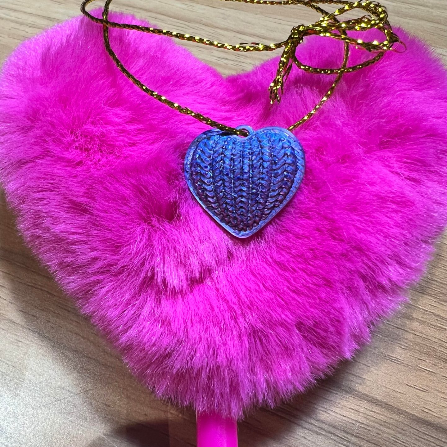 #99 Knitted Heart valentines day By PinkyWings — vue 3