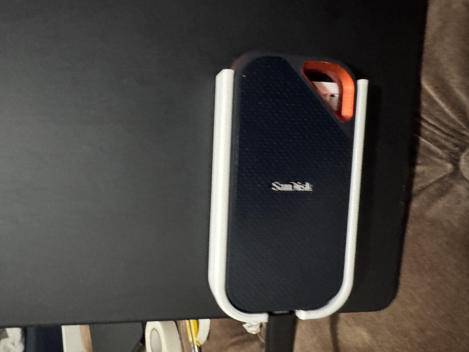 #99 Sandisk Extreme Pro holder — vue 2