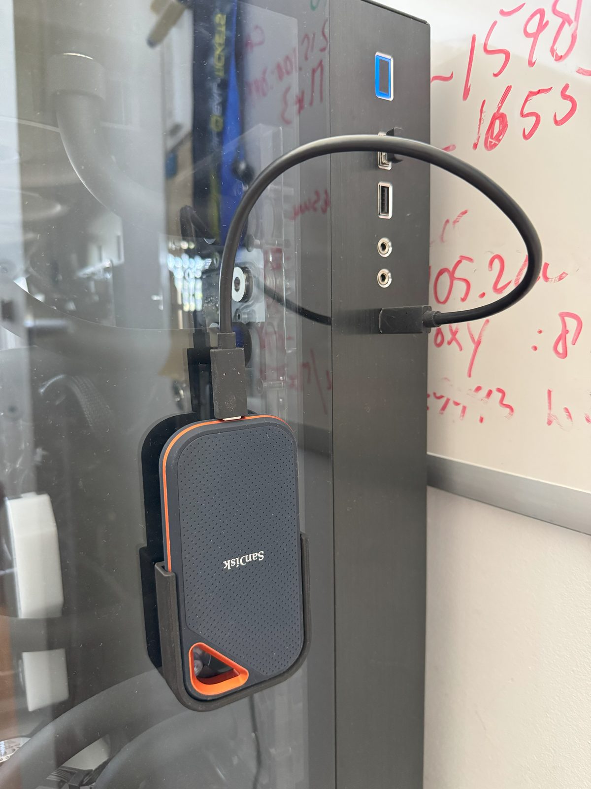 #99 Sandisk Extreme Pro holder — vue 7
