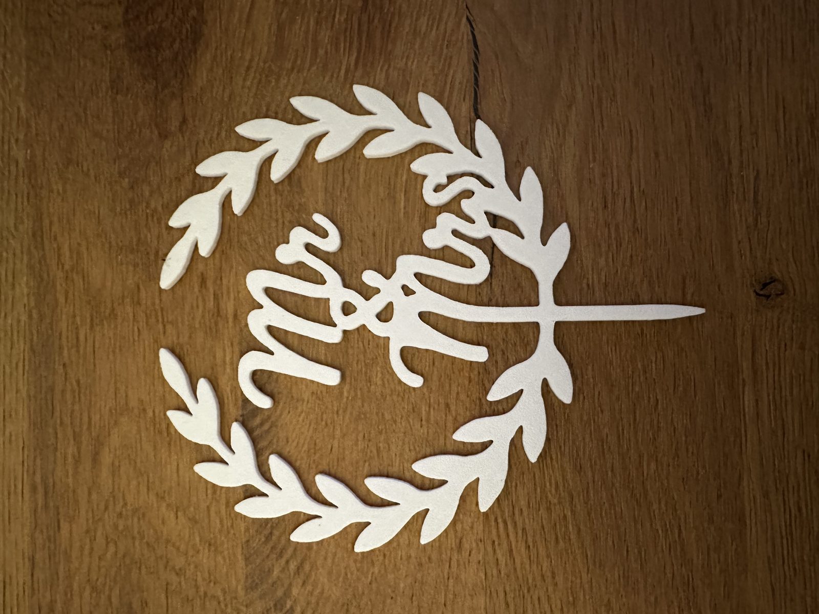 #104 Mr & Mrs Cake Topper Lorbeerkranz Hochzeit & Deko — vue 3