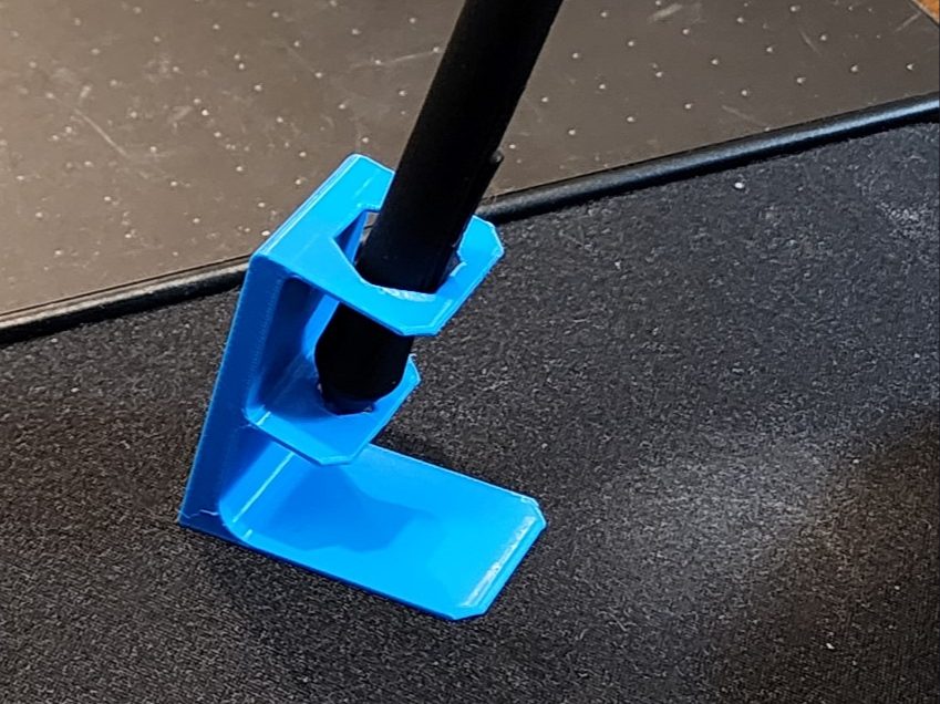 #105 Wacom Pen Holder — vue 3