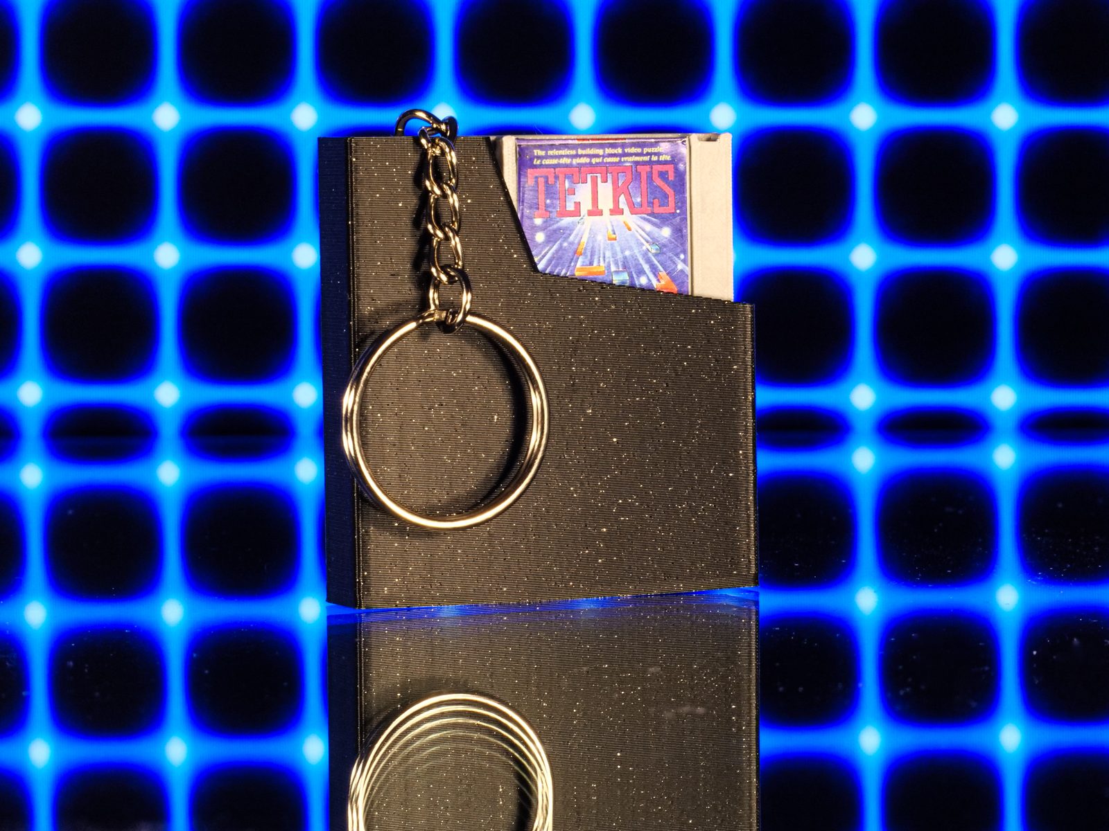 #108 NES Game Cart Tap-to-Play Mini NFC Retro Keychain! — vue 10