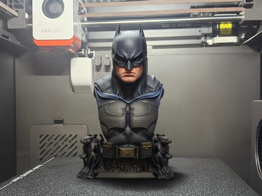 #109 Batman Statue — vue 2