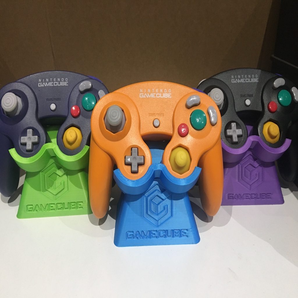 #112 Gamecube Controller Stand — vue 3