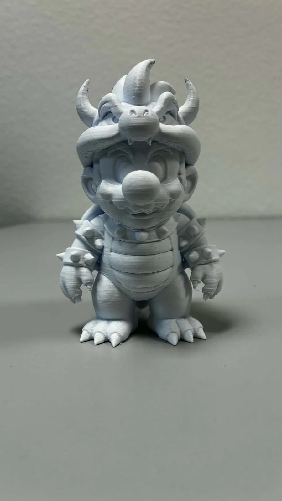 #112 Super Mario in Bowser costume — vue 1