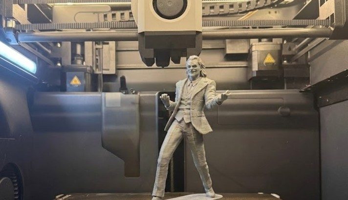 #113 Joker Statue - Folie A Deux — vue 1