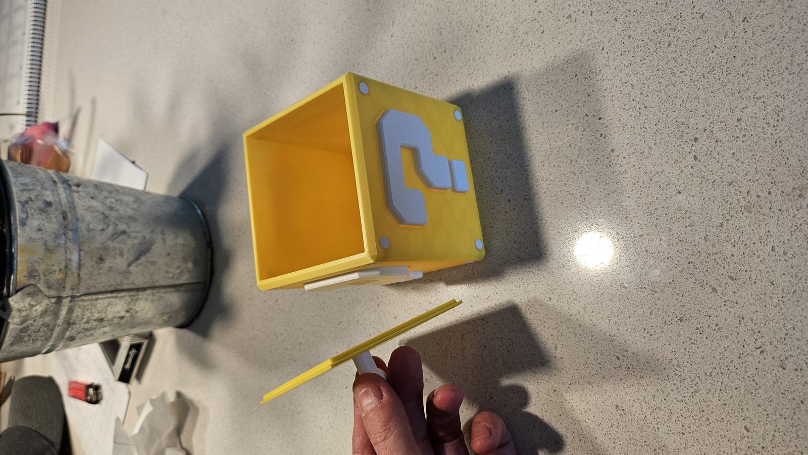 #114 Super Mario Question Mark Storage box — vue 3
