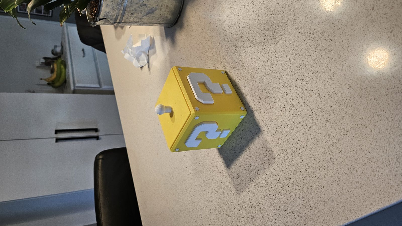 #114 Super Mario Question Mark Storage box — vue 7