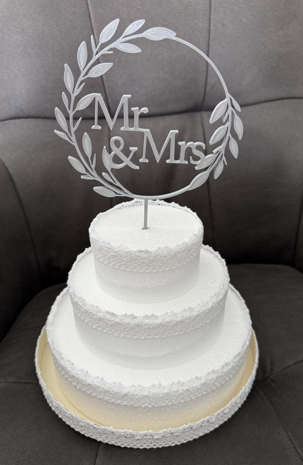 #117 MR & MRS Cake Topper Wedding decoration — vue 4