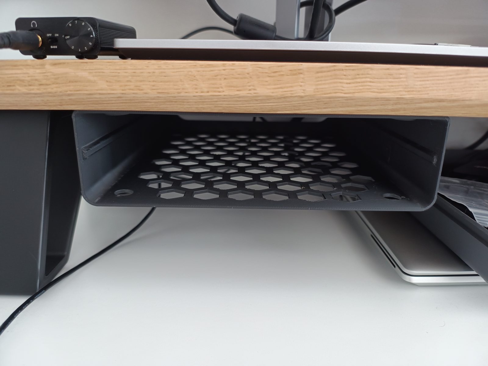 #124 Drawer for Monitor Riser — vue 2