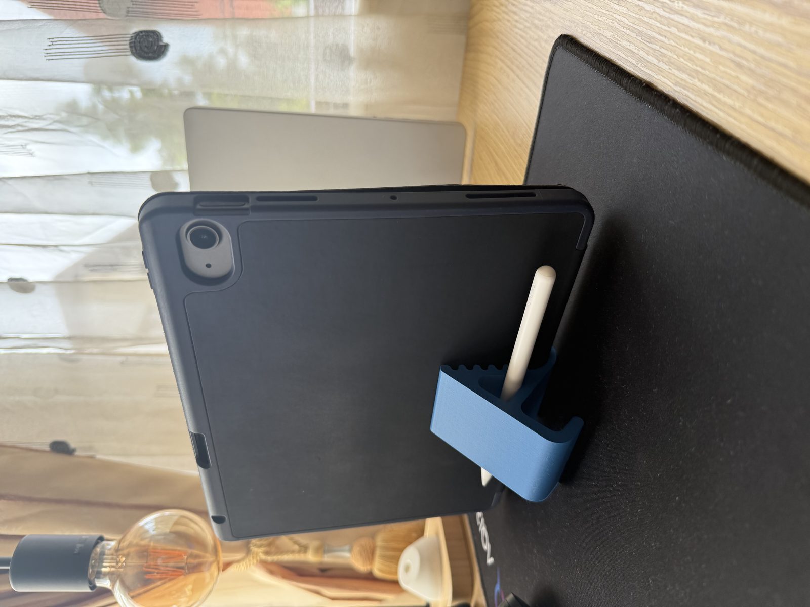 #128 Backpack Desk Holder — vue 9