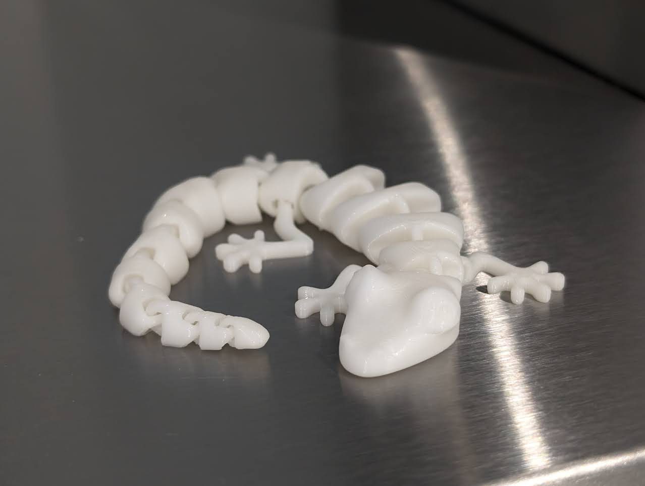 #131 Articulated Lizard v2 — vue 4