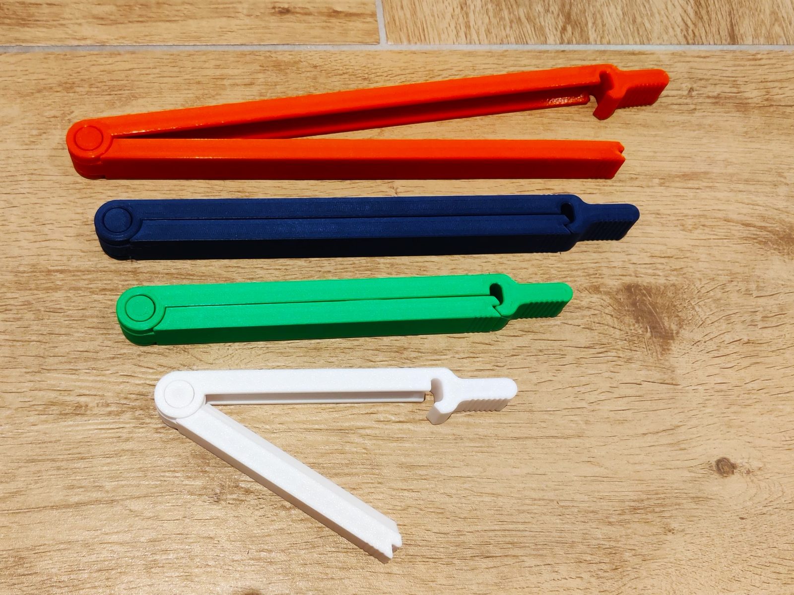 #132 Beefy bag clip proven and refined design — vue 7