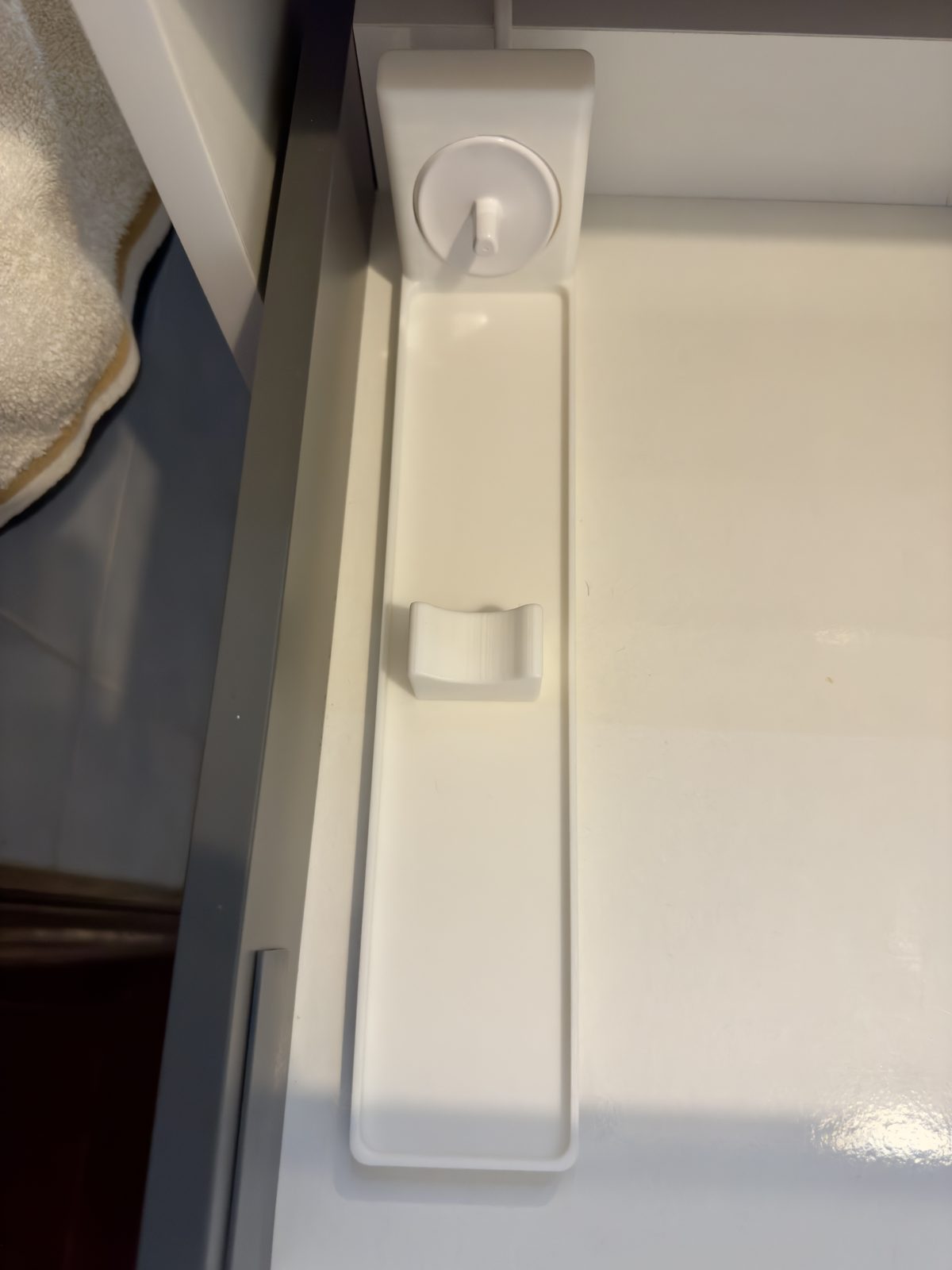 #139 Oral-B Drawer Charger Stand — vue 4