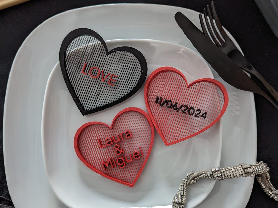 #139 Suspended heart text generator — vue 2