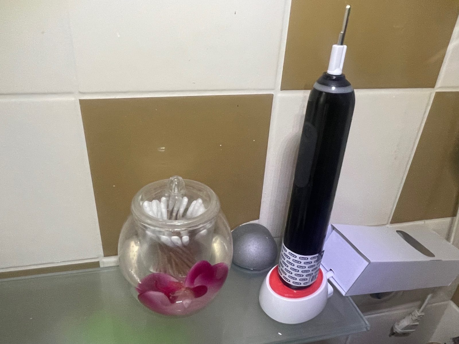 #141 Oral-B drying station charging station protection — vue 5