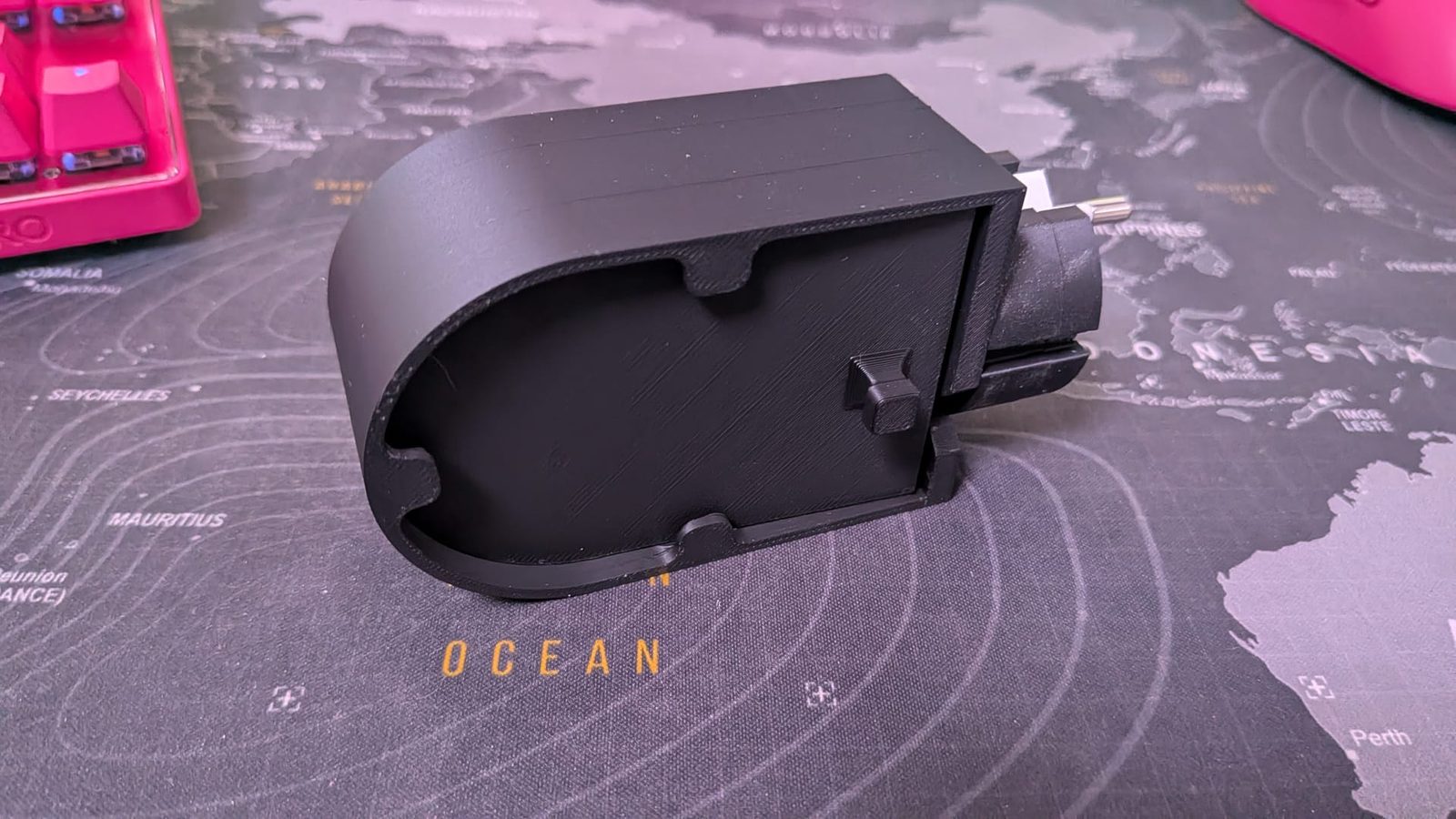 #147 OralB Charger Holder EU Schuko — vue 2