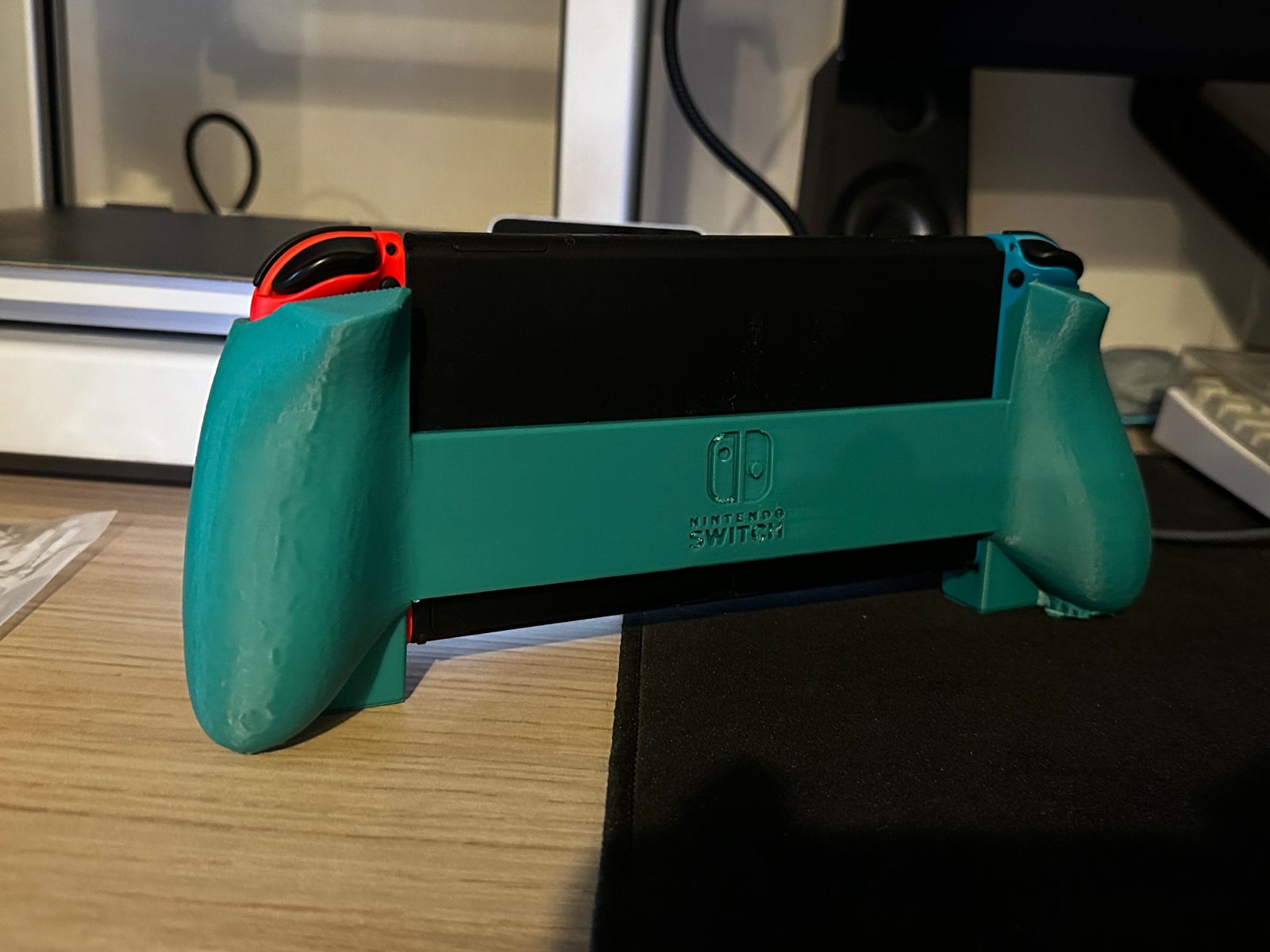 #148 Ergonomic grip for Nintendo Switch and oled version — vue 1
