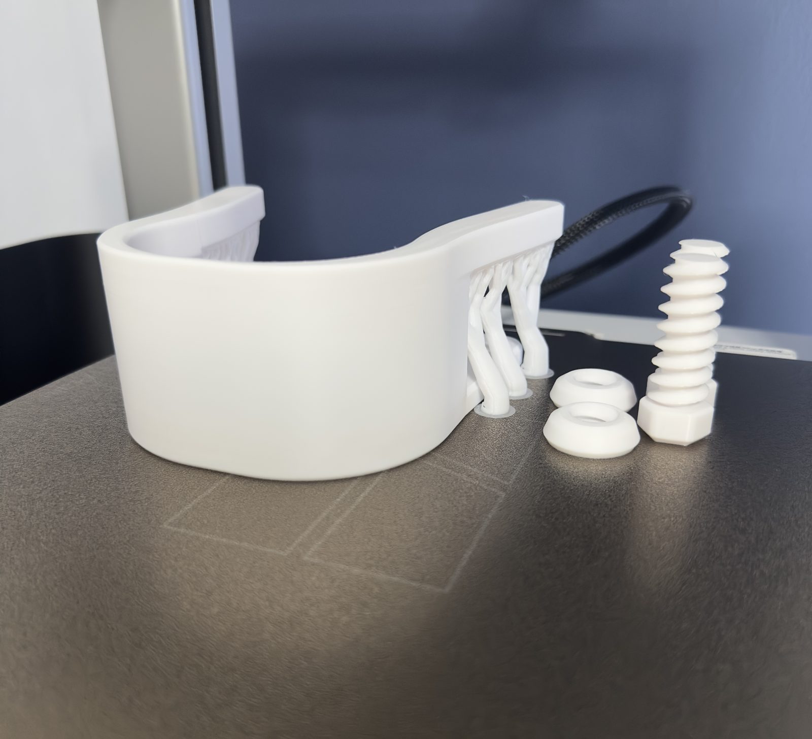 #149 Clamp-On Desk Bin — vue 7