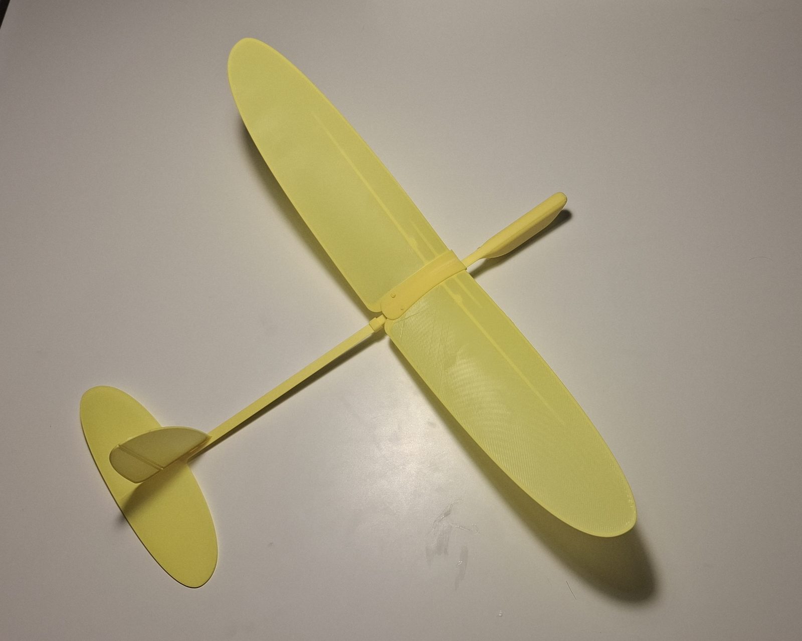 #152 Free-flight glider model WingStar — vue 1