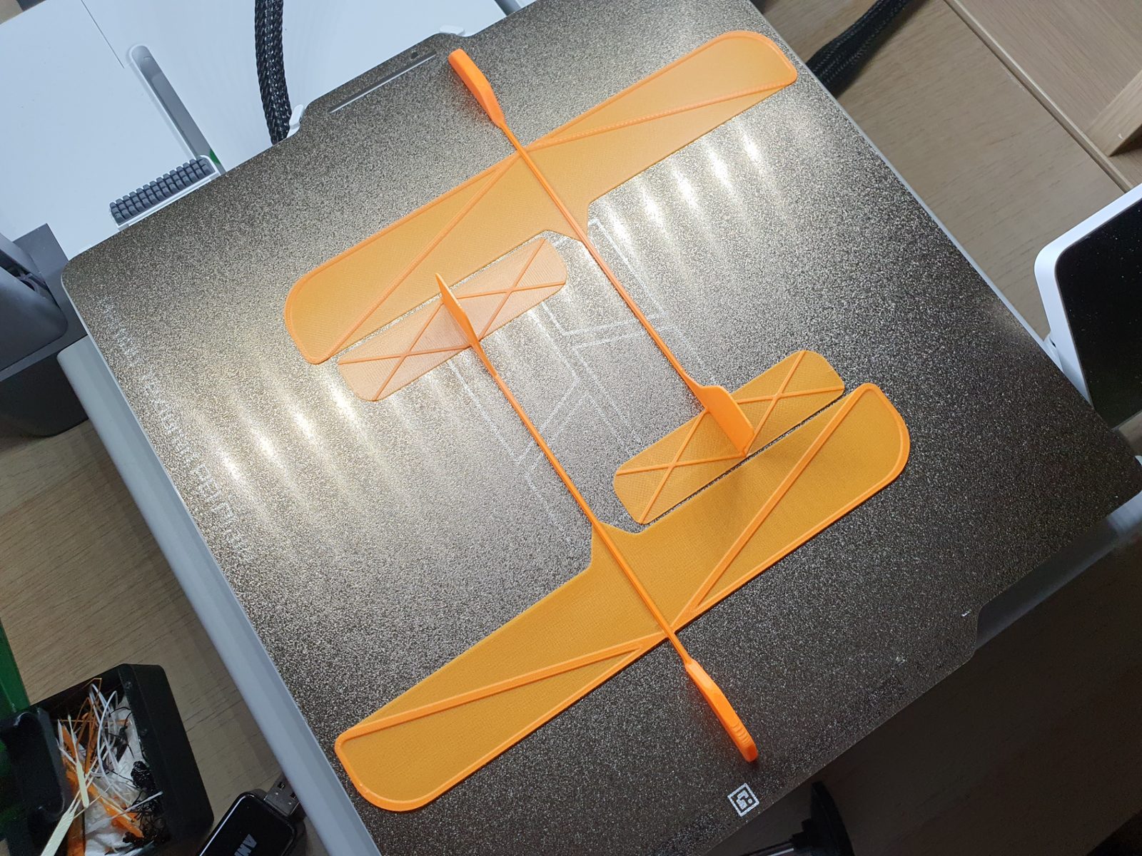 #153 Lightweight Plane Glider - Flies Really Well! — vue 3